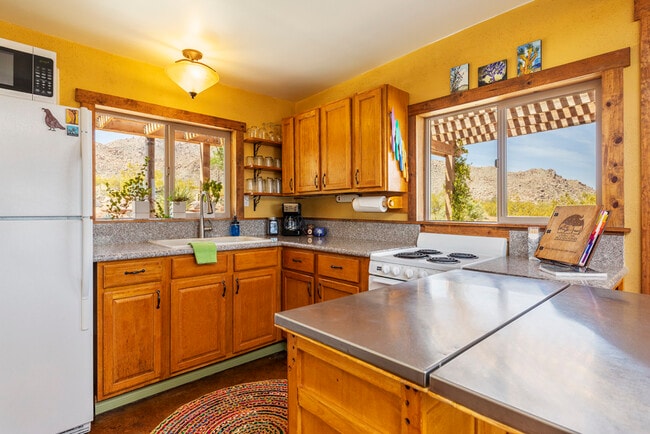 Photo - 67939 Sullivan Rd