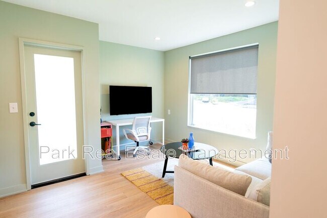 Photo - 901 E Edenton St