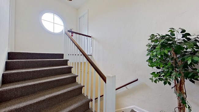 Photo - 1245 Belmont Terrace Unit 1245 Belmont Terrace #4