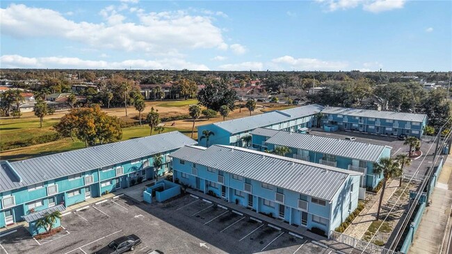 Building Photo - 3569 Bee Ridge Rd