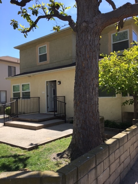 Unidad del frente - 10634 Whipple St