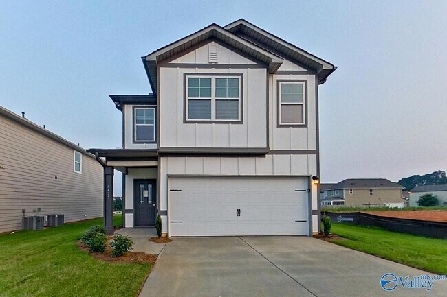 Building Photo - 6425 Upchurch Dr