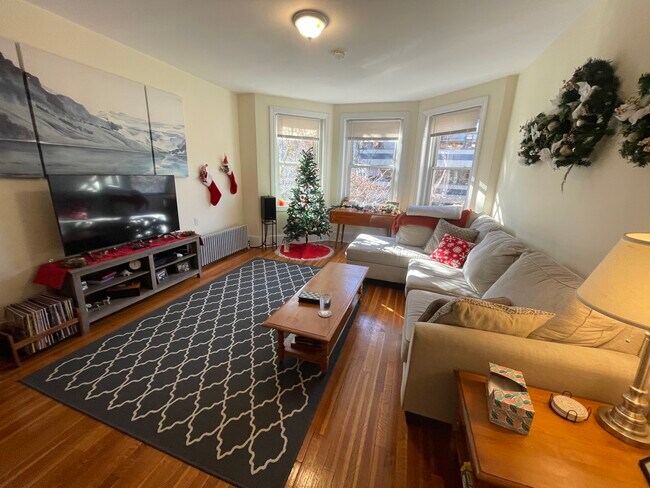 27 Saint Lukes Rd