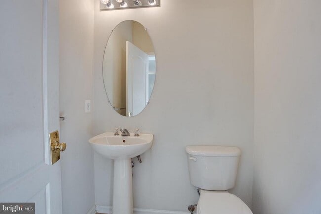 Photo - 43910 Camellia St