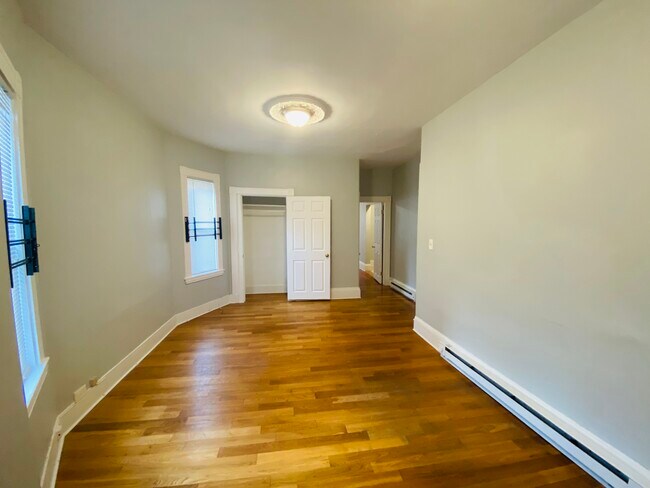 Photo - 8 Coleman St Unit #1