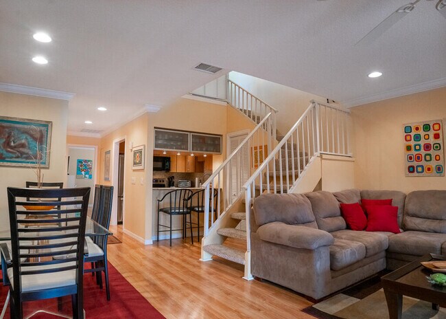 Photo - 1903 NE Media Ave