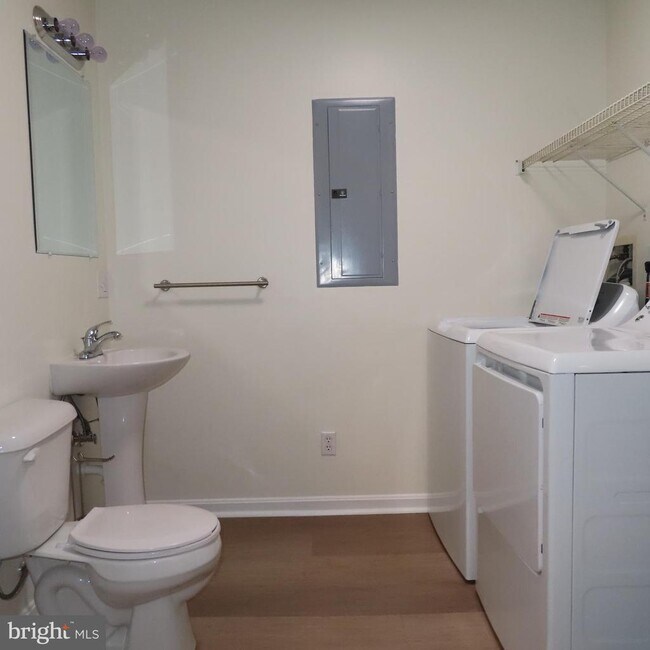 Photo - 102 Park St Unit 11