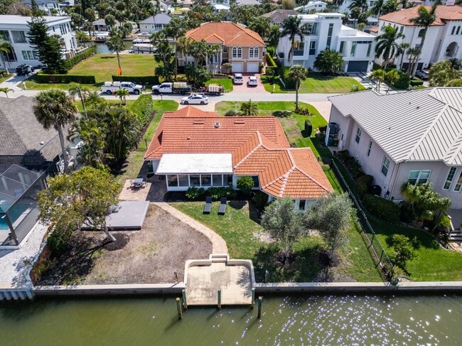 Photo - 455 Bayside Ave