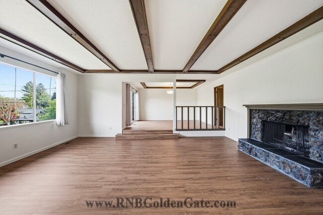 Photo - Gorgeous home with spacious yard in Kentfield for rent!