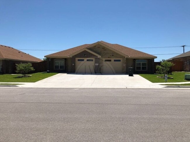Photo - 5800 Luminous Ln