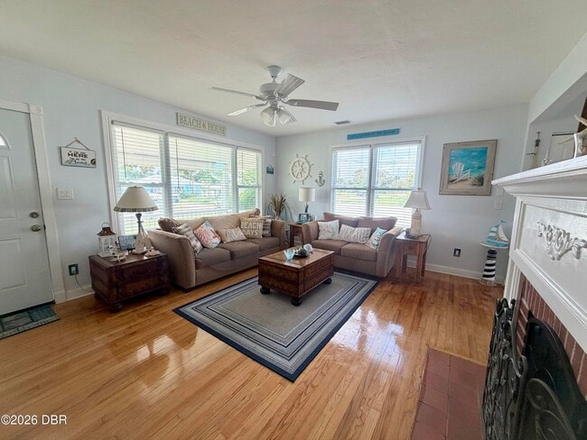 Photo - 231 Williams Ave