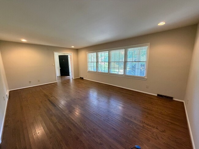 Photo - 3/2 House in Woodfin Estates $1,795