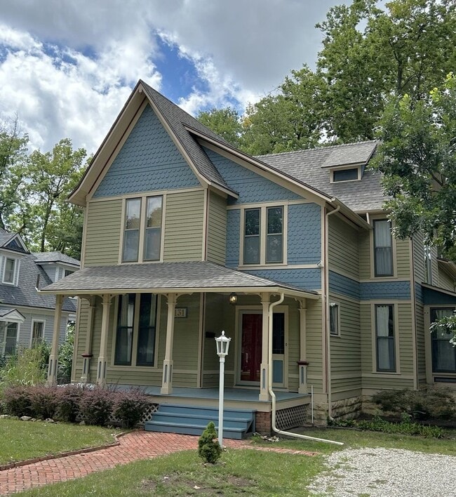 Photo - Gorgeous 19th Century Victorian showpiece