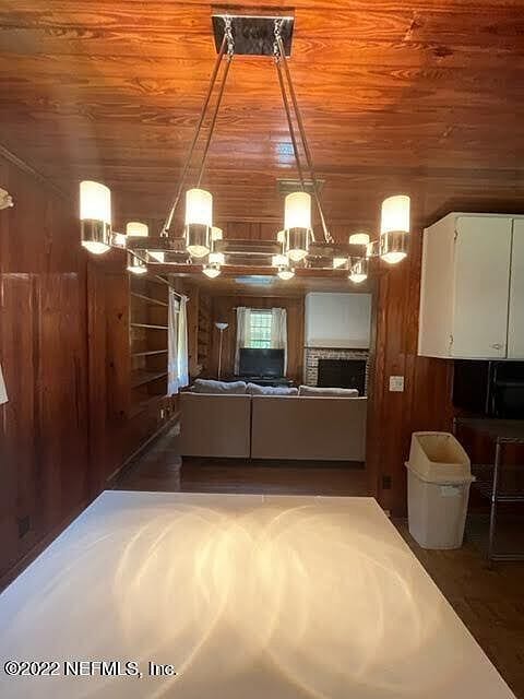Photo - 1807 Lindsey Rd