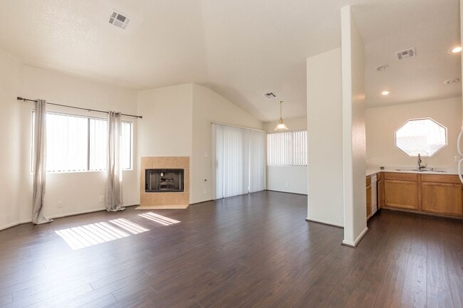 Now Available for Rent 2 Bedroom at Vizcaya - Now Available for Rent 2 Bedroom at Vizcaya Unidad 202 Rental