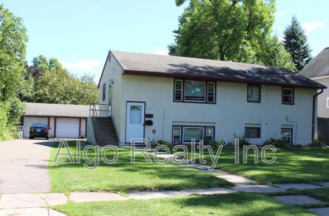 Building Photo - 4029 2nd St NE Rental