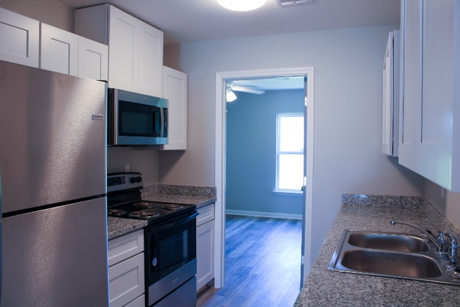 1318 Ledet St Unidad 1 Bed/1 Bath