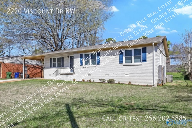 Photo - 2220 Viscount Dr NW