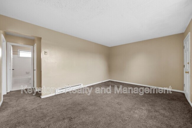 Photo - 147 Tandy Dr
