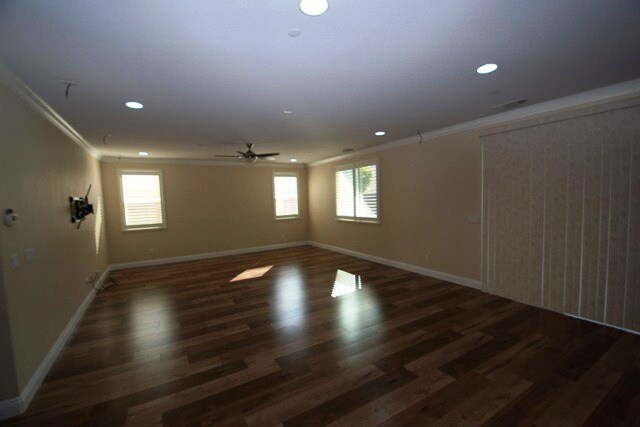 Photo - 916 Wilderness Way