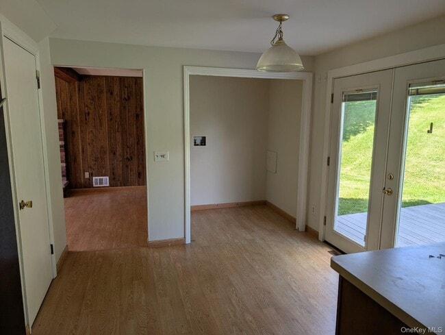 Photo - 15 Crestview Dr