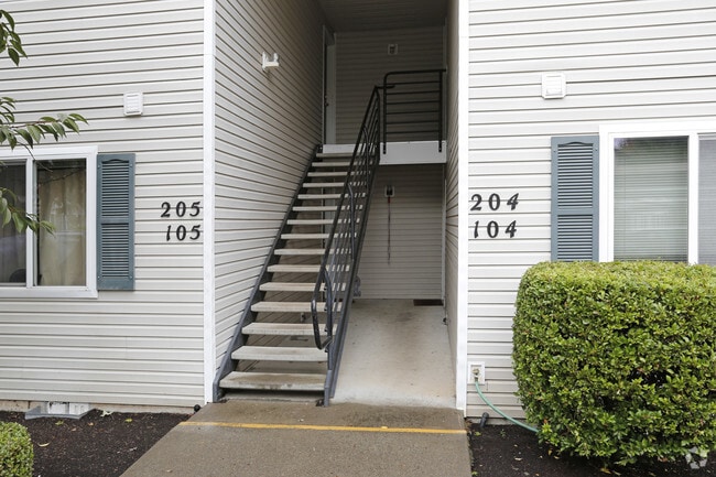 Robins Lane Apartments