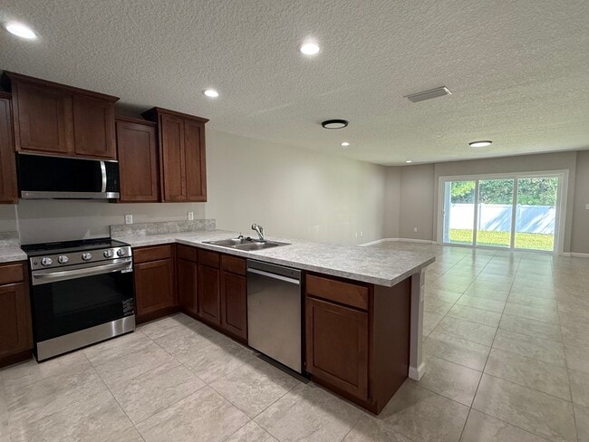 3228 Isabella Ct