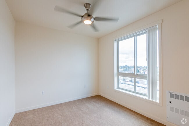 2 BR, 1 BA
