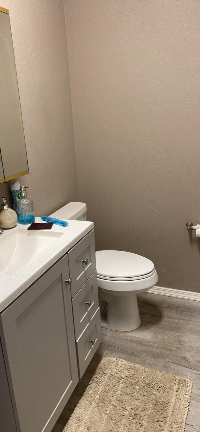 Photo - 719 N 11th St