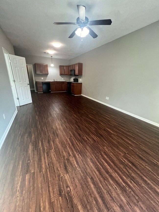 Photo - 951 Tallow Rd