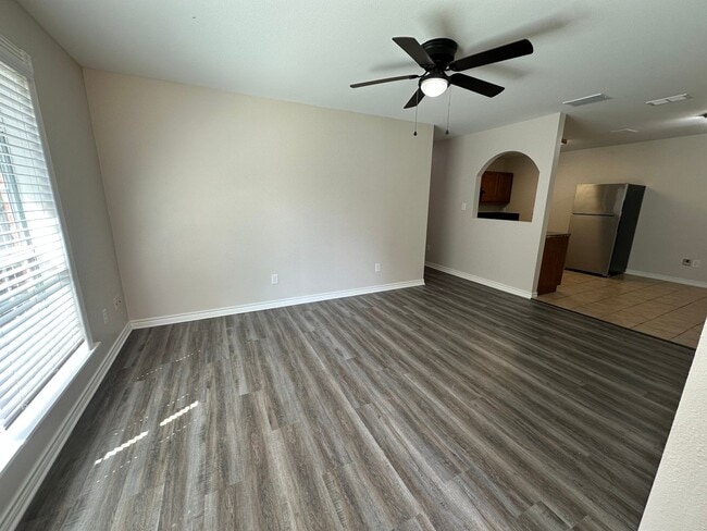Photo - 3962 McDonald Rd