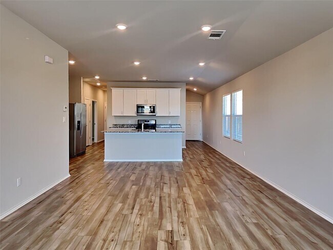 Photo - 5105 Sidesaddle Dr