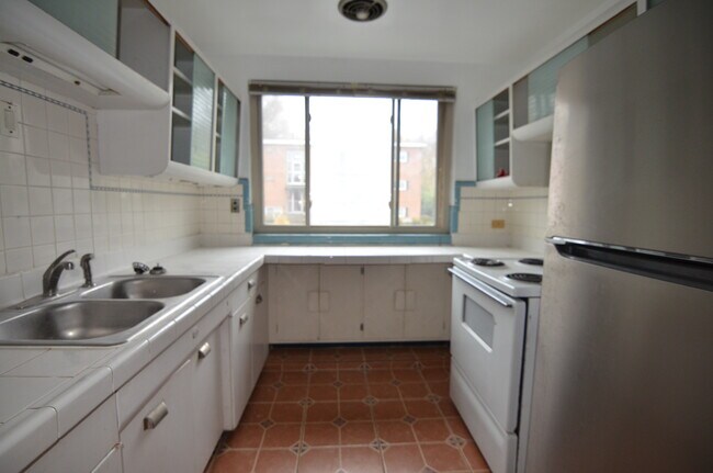 Photo - 4028 Ledgewood Dr