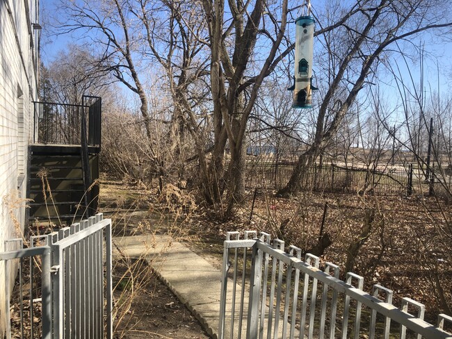 Building Photo - MIMICO WATERFRONT PARK, UNIQUE RENOVATED ART DECO BUILDING BY AWARD WINNING DESIGNER Unit 5