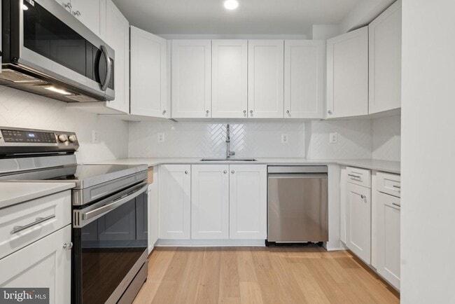 Photo - 901 King St Unidad 205