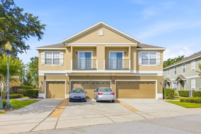 Building Photo - 3 Bed / 2.5 Bath Townhome – 2-Car Garage | Kissimmee, FL