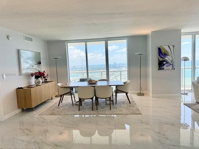 Photo - 50 Biscayne Blvd Unit 4710