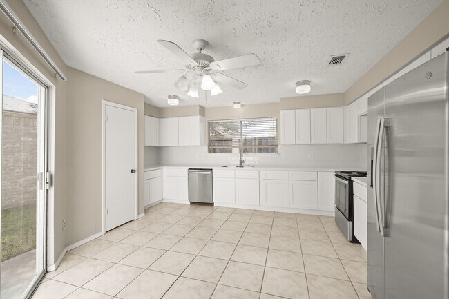 Photo - 16107 Grassy Creek Dr