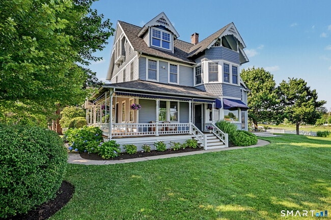 71 Cove Ave