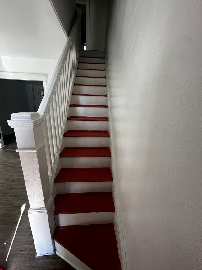 Photo - Beautiful newly renovated home near Johns ...