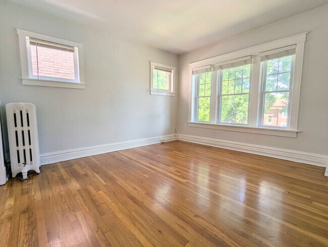 6408 Alamo Ave Unit 2W