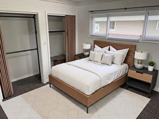 Photo - 1420 W University Ave