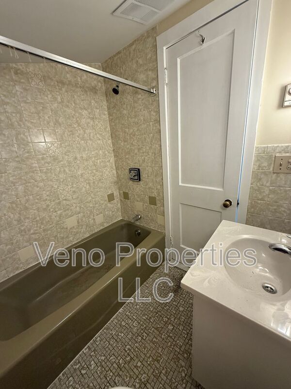Photo - 1 Pleasant St