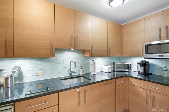 Photo - 1 Renaissance Square Unit 7B