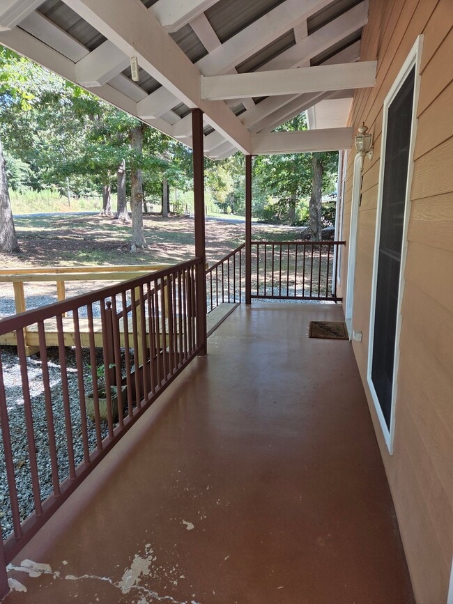 Photo - 779 Mt Zion Rd