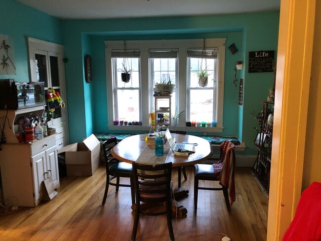 Photo - 18 Carver St