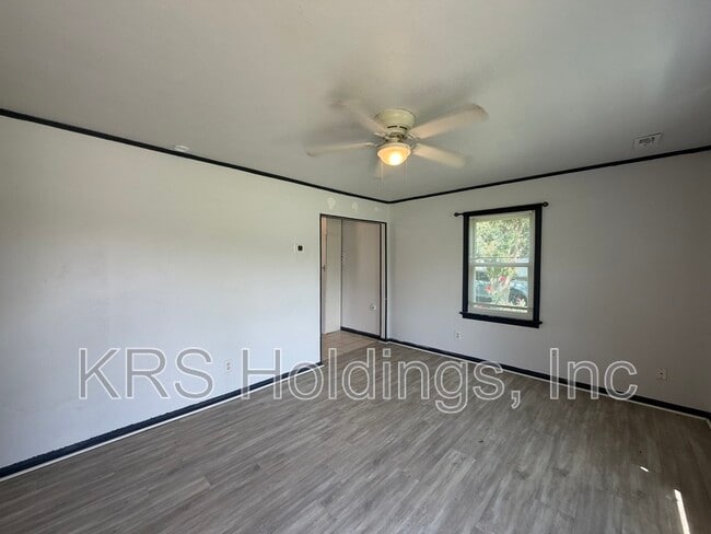 Photo - 408 Stockton Rd