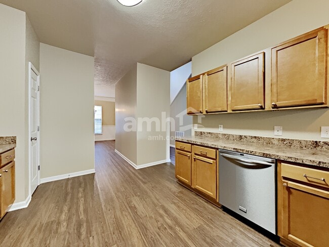 Photo - 128 McKain Xing