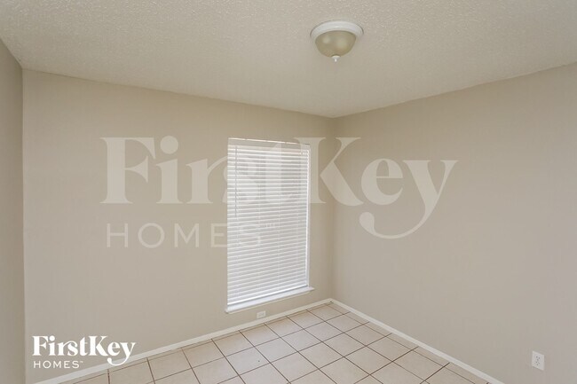 Photo - 612 Coolwood Ln