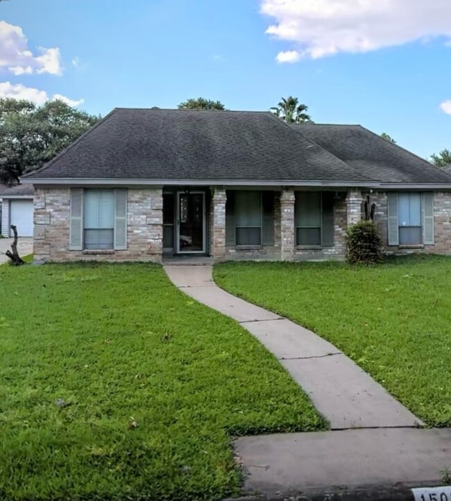 Photo - 15030 Margeson St